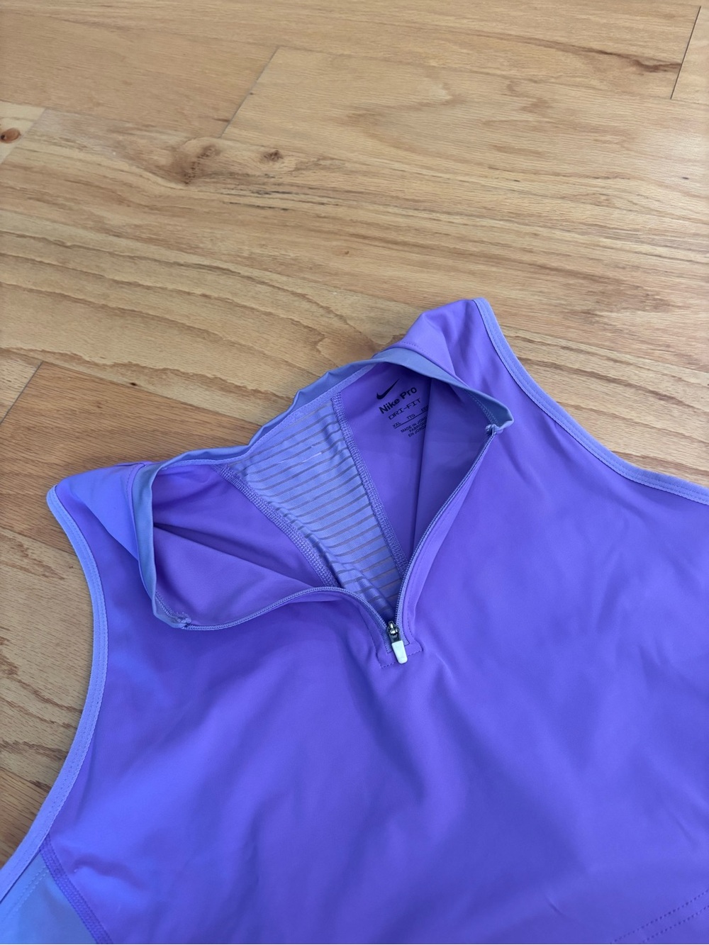 Nike Pro Dri-FIT Cropped Tank Top XXL | 1/2 Zip | Built-In Bra Purple - Picture 9 of 12